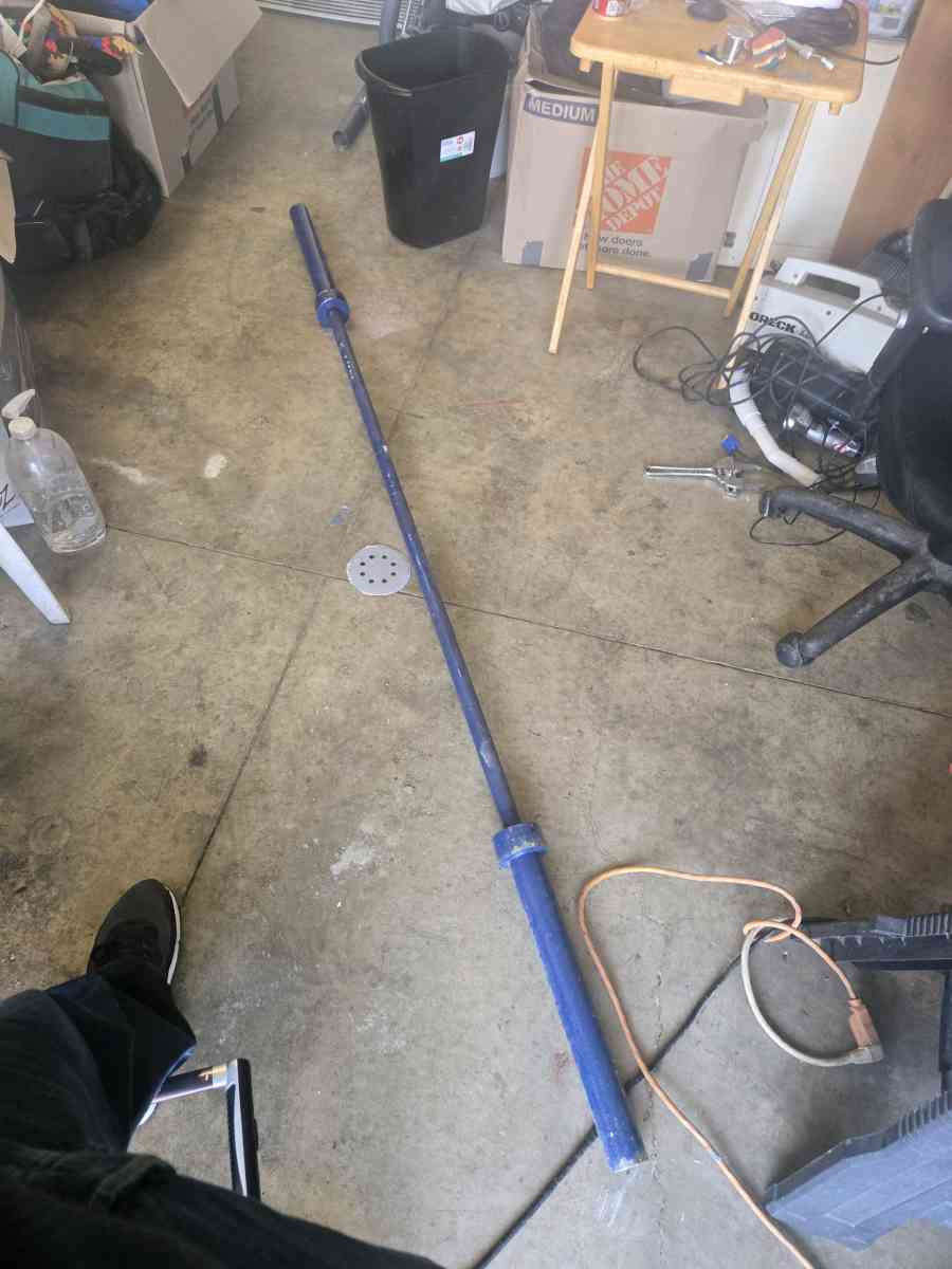 45 pound Olympic weight bar bar - Chino Hills, California - FleaMarketBay