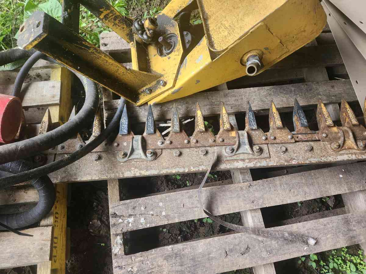 Sickle Bar Mower - Walton, West Virginia - FleaMarketBay