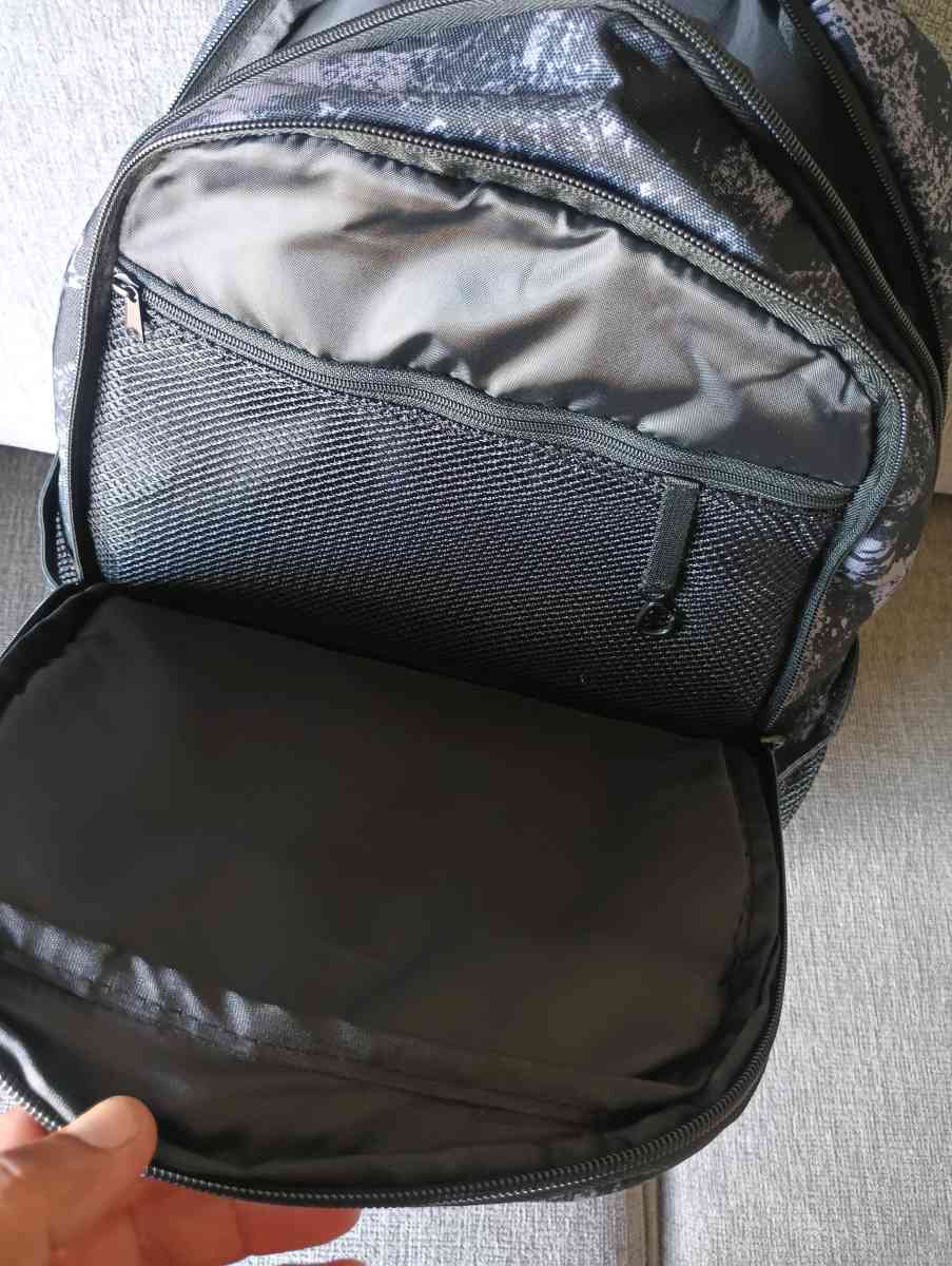 Reebok Backpack - Frostproof, Florida - FleaMarketBay