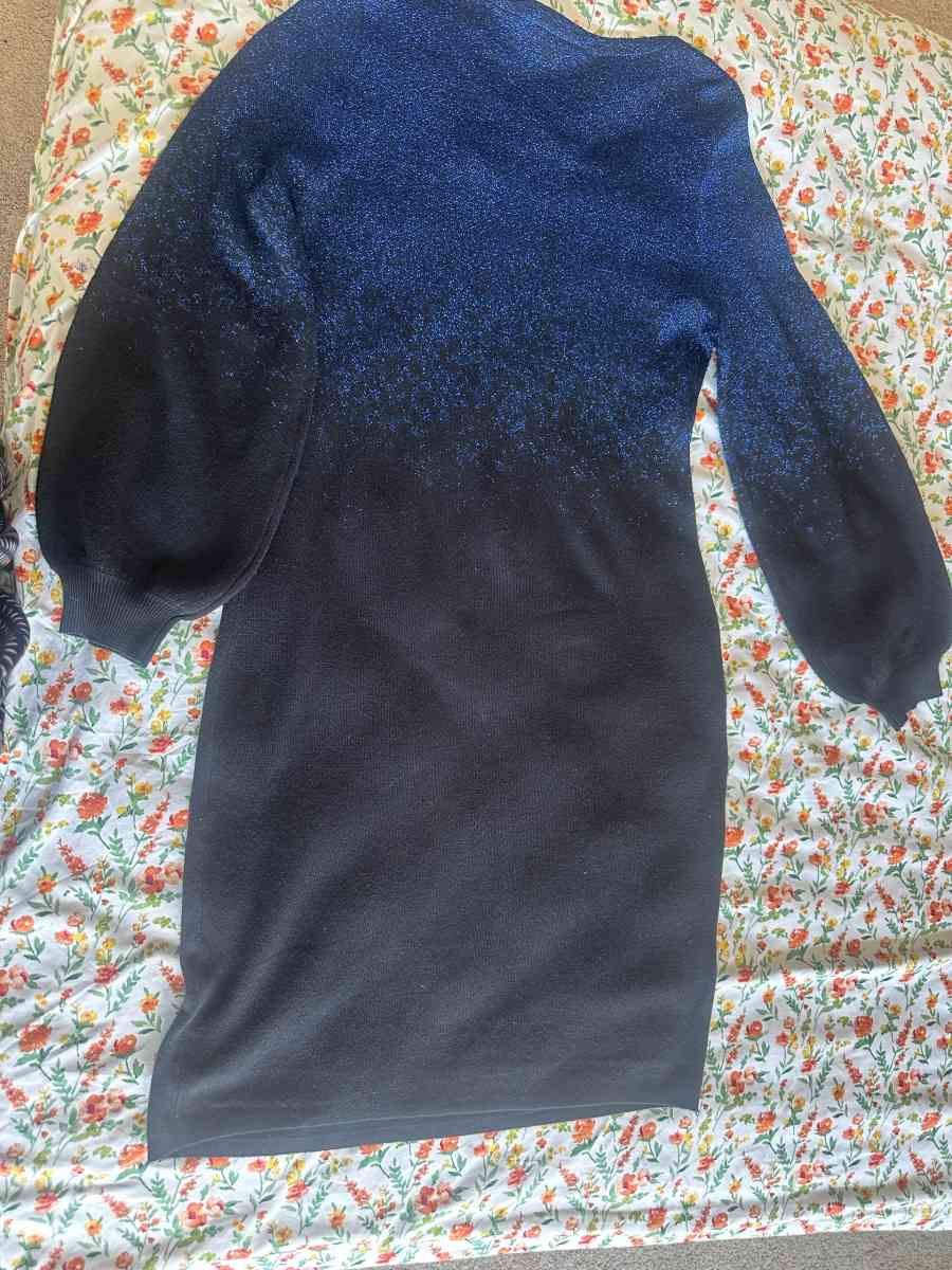 long balloon sleeve sweater dress with two color combination - Columbia, South Carolina - FleaMarketBay