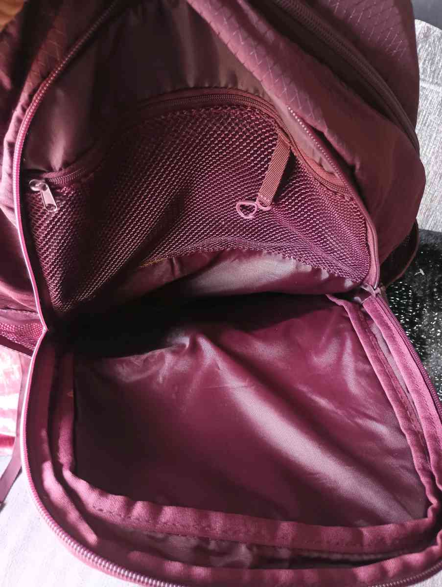 Reebok Maroon Spellbinding Womens Backpack - Frostproof, Florida - FleaMarketBay