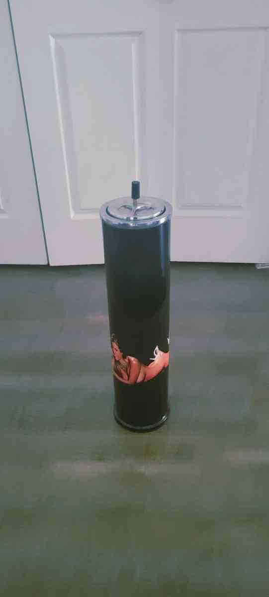 Ash Tray Collectable - Menifee, California - FleaMarketBay