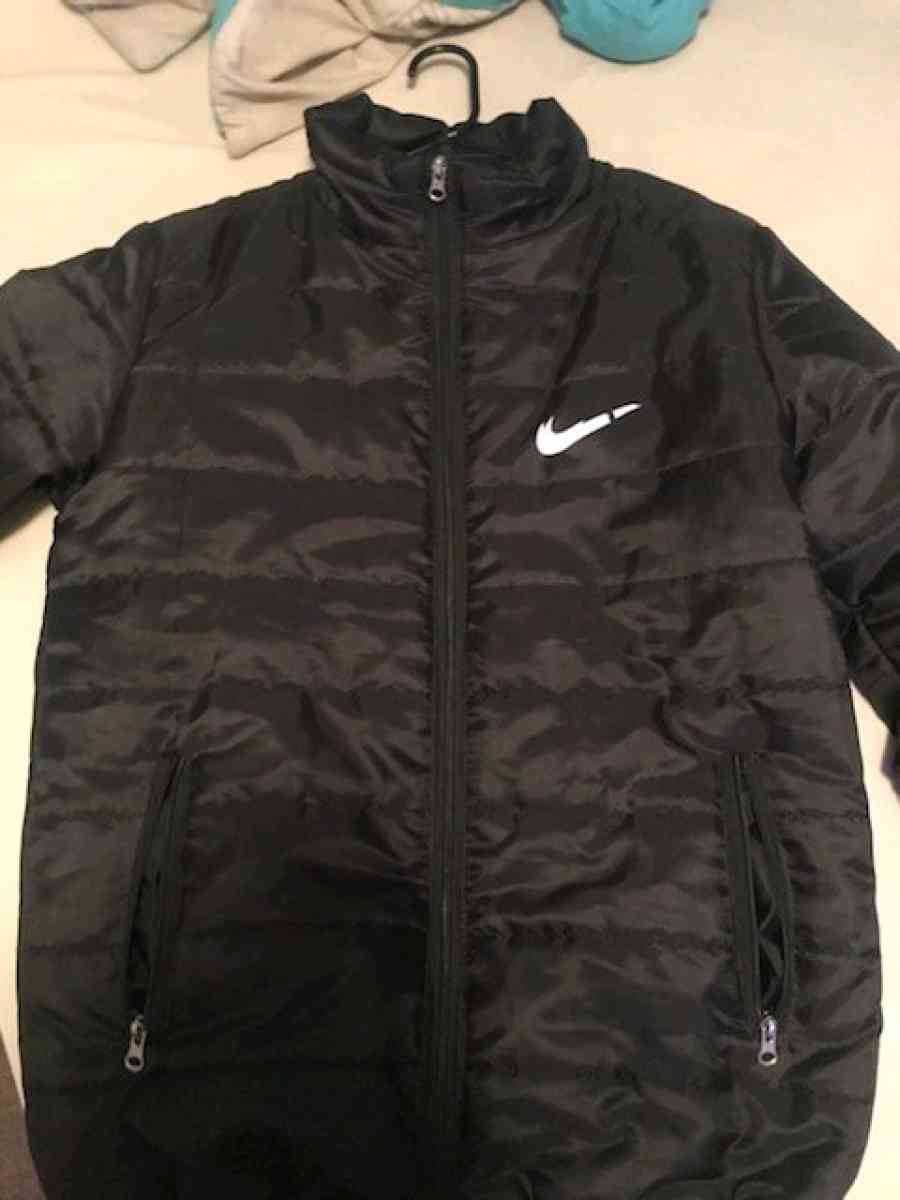 Nike Puffer Coat Size M - Louisville, Kentucky
