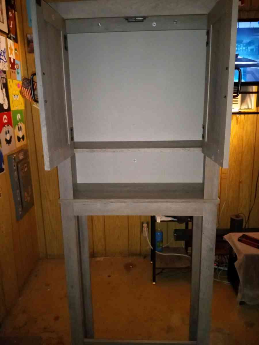 small furniture electronics - California City, California - FleaMarketBay