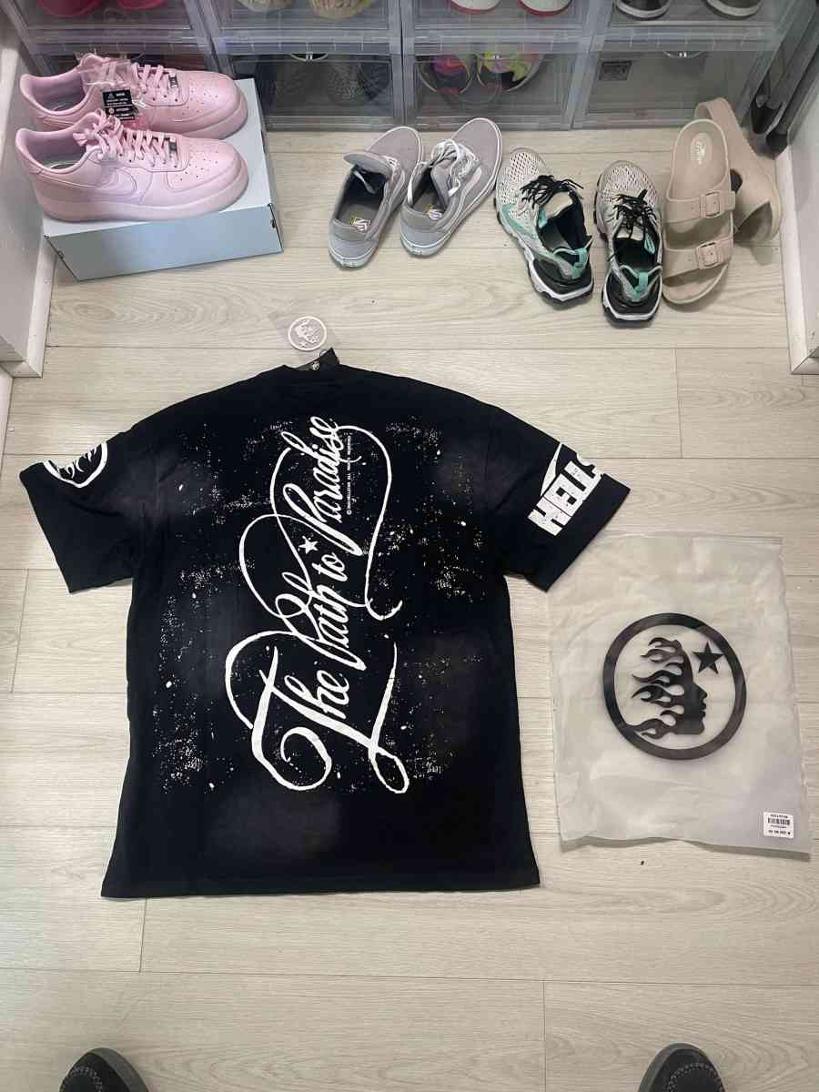 hell star t shirt - Lorain, Ohio