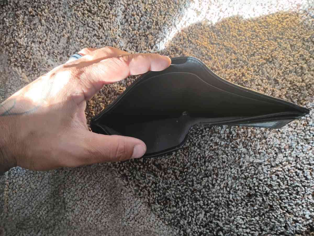 mens wallets - Salem, Virginia - FleaMarketBay