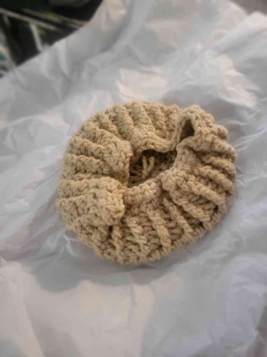 Toddler to kid Baret hat beige - Allamuchy, New Jersey - FleaMarketBay