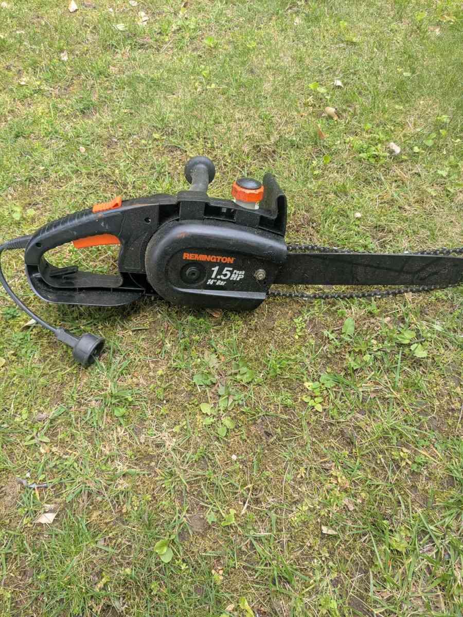 1 5 HP Electric Chainsaw - Wantagh, New York