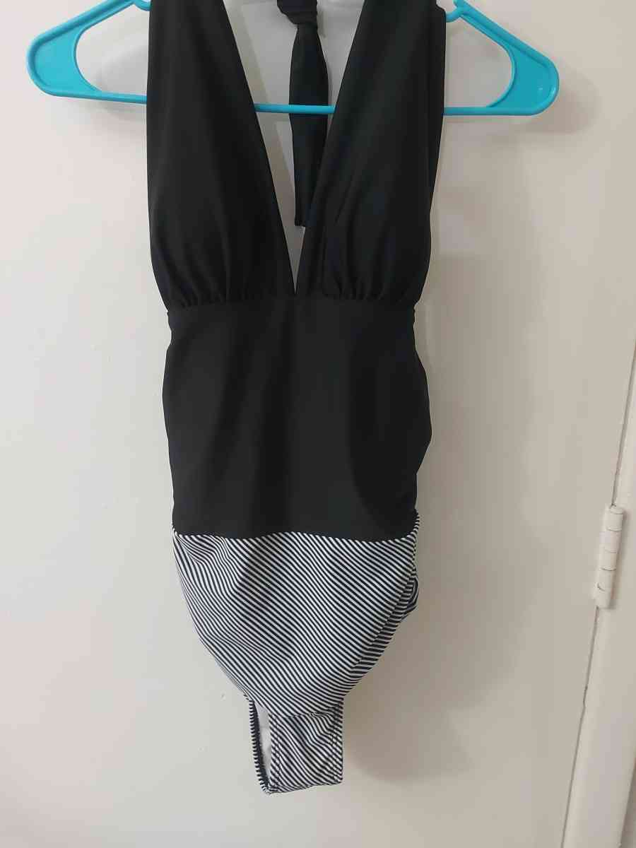 BlackWhite Halter Striped One Piece Bathing Suit Size S - Atlanta, Georgia