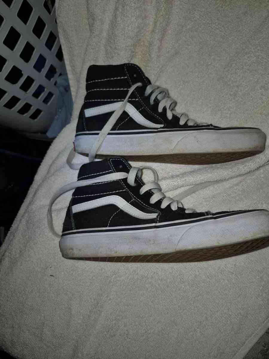 vans size 6 womens shoes  like new - Yakima, Washington - FleaMarketBay