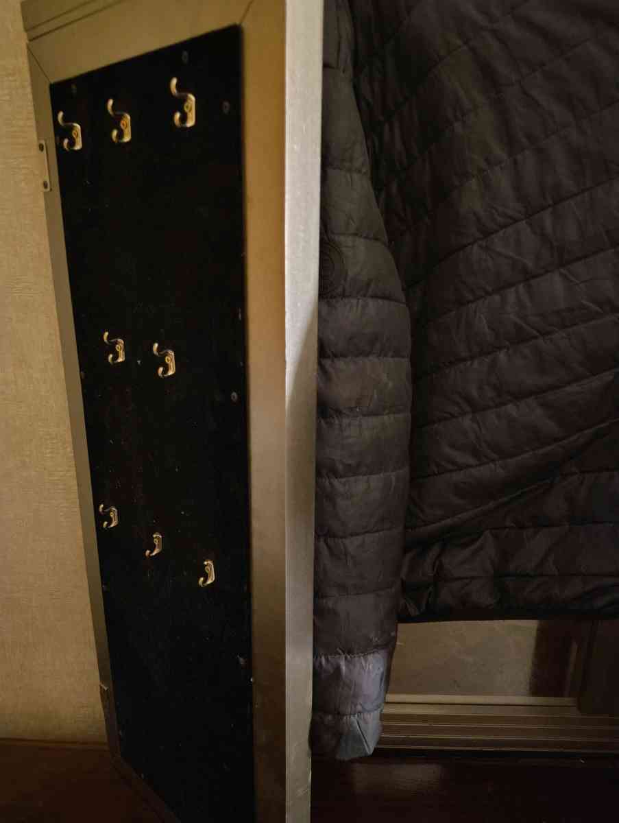 vanity mirror - Los Lunas, New Mexico - FleaMarketBay