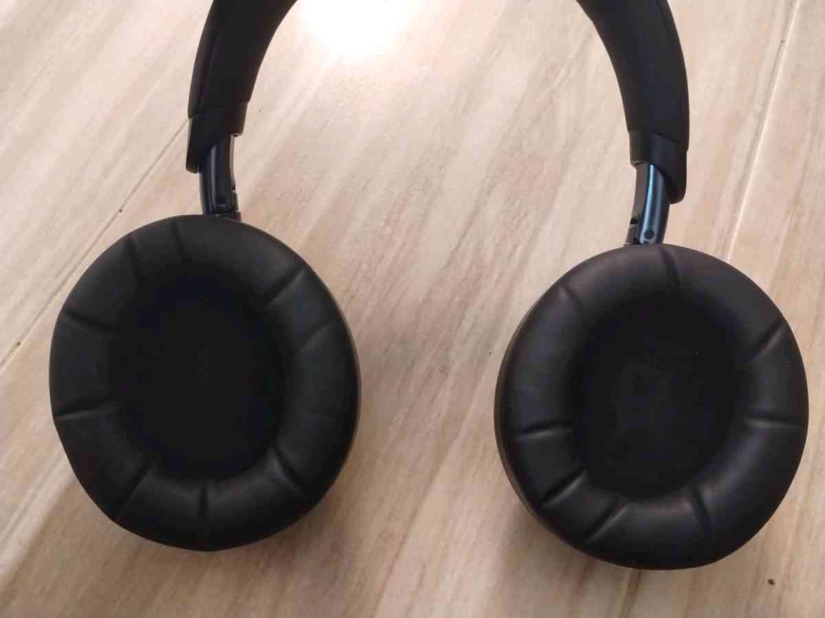 Soundcore Space One Wireless Headphones - North Port, Florida - FleaMarketBay