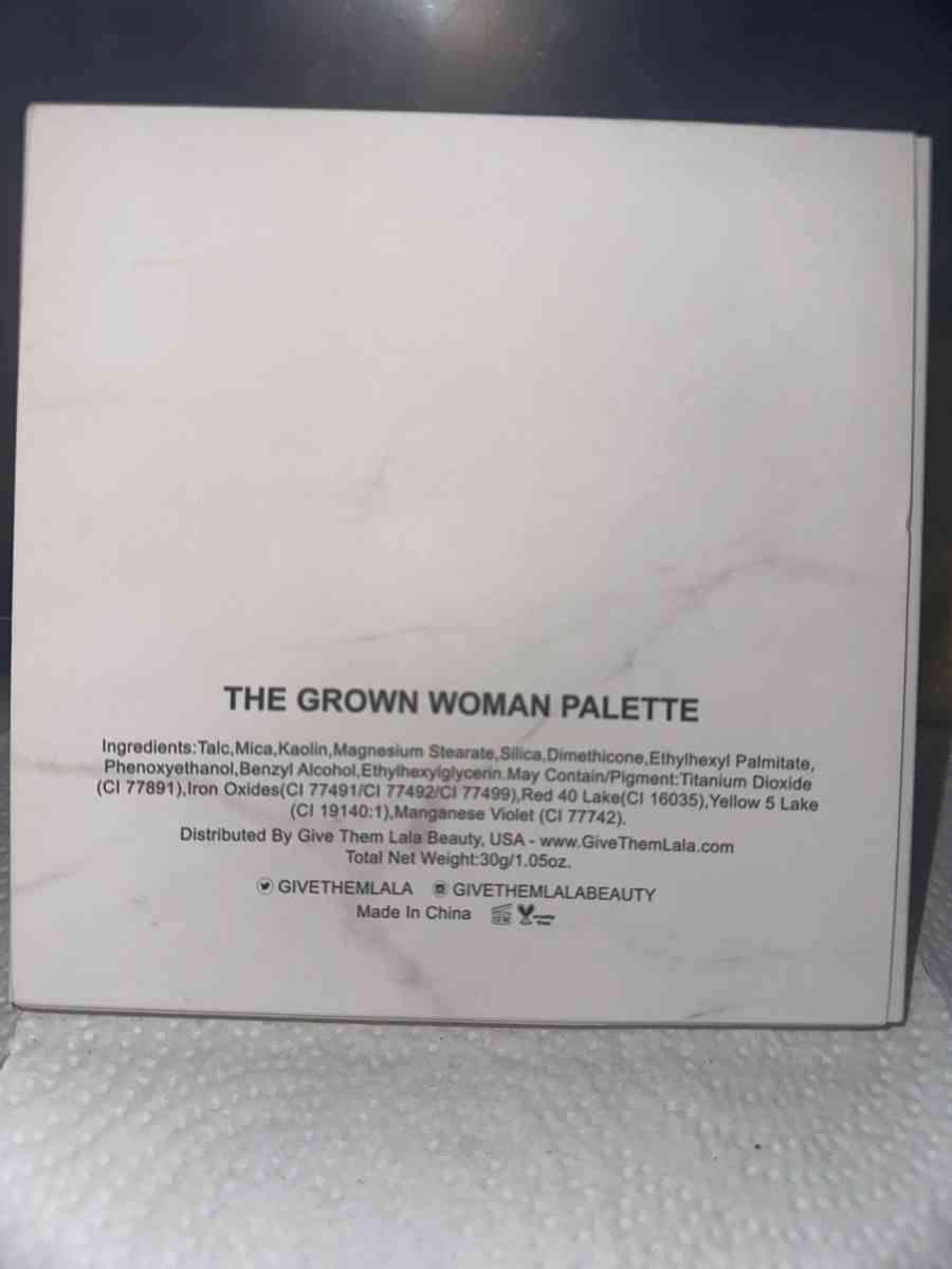 Give them Lala the grown woman palette - Round Lake, Illinois - FleaMarketBay