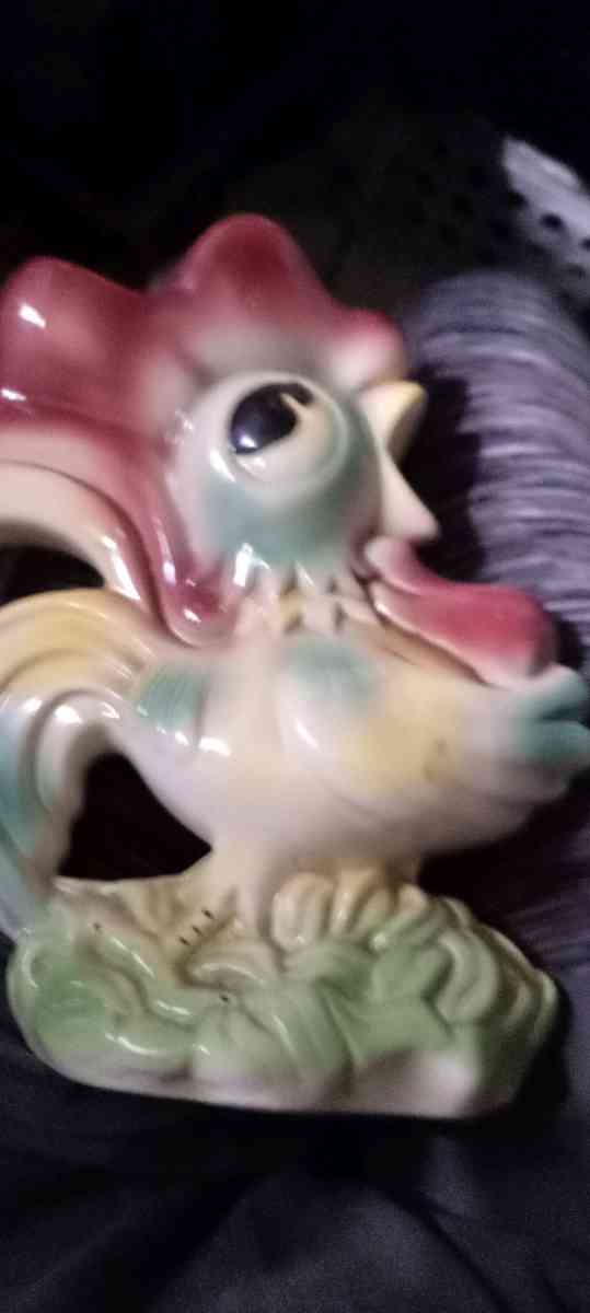 antique chicken rooster vase - Oklahoma City, Oklahoma