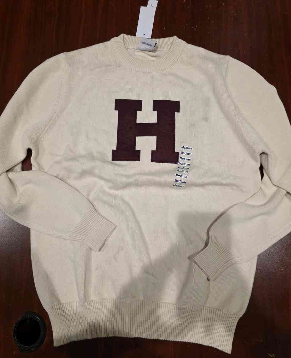 Harvard University COOP applique crew CREME sweater x6 - Boston, Massachusetts - FleaMarketBay
