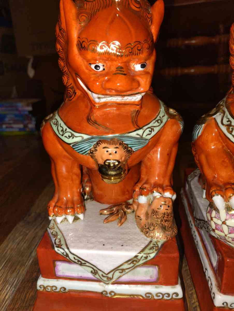 ancient Chinese red glaze porcelain Fengshui Foo Fu Dog - Scottsburg, Indiana - FleaMarketBay