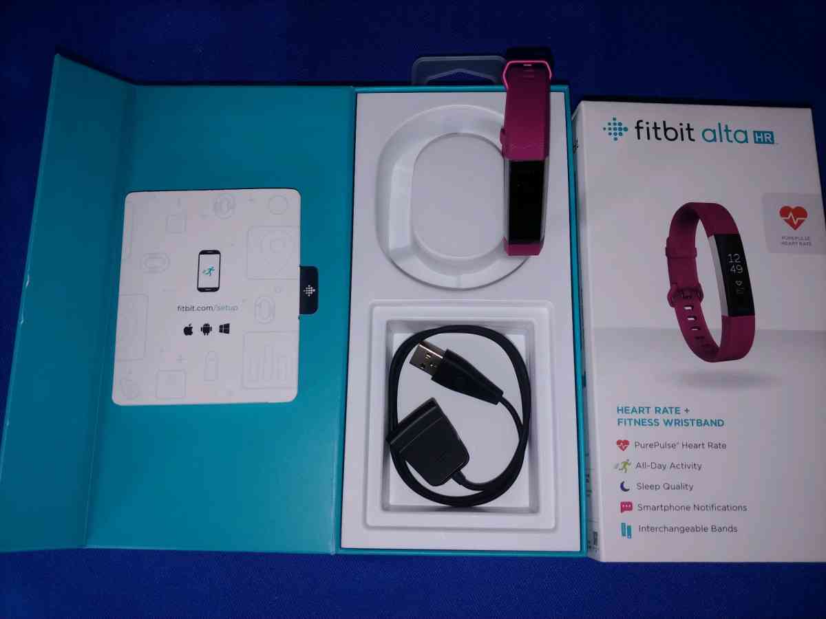 Fit bit Alta HR - Colonial Heights, Virginia - FleaMarketBay