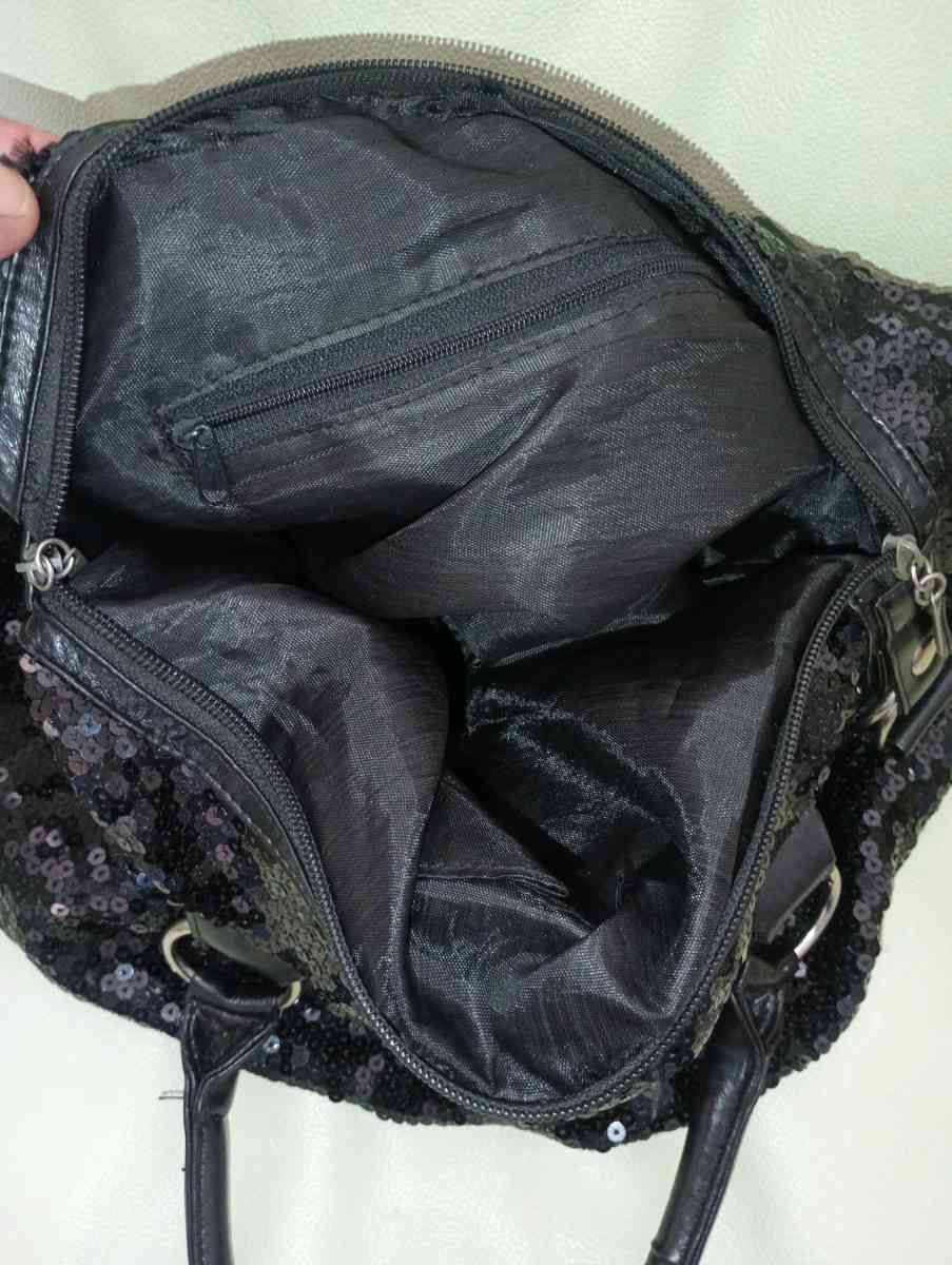 Black  handbag - Frostproof, Florida - FleaMarketBay