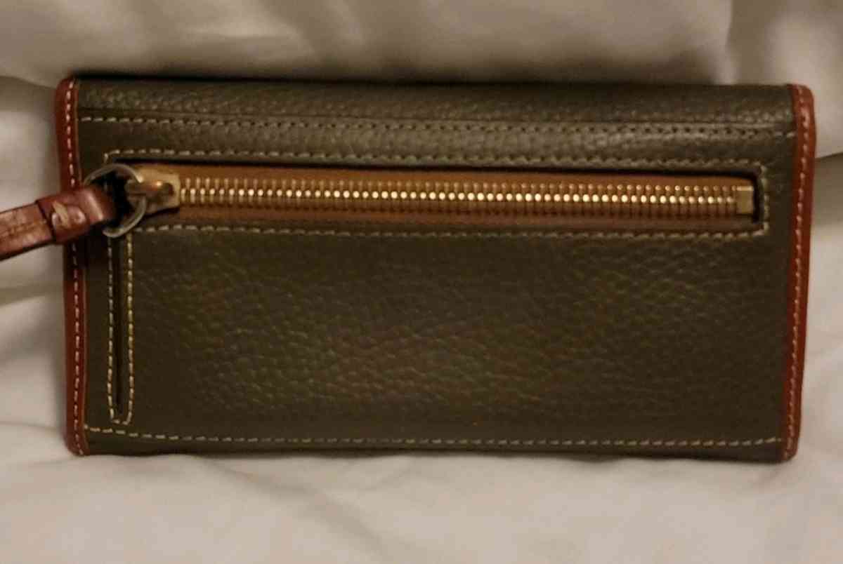 Doonie and Burke Wallet - Louisville, Kentucky - FleaMarketBay