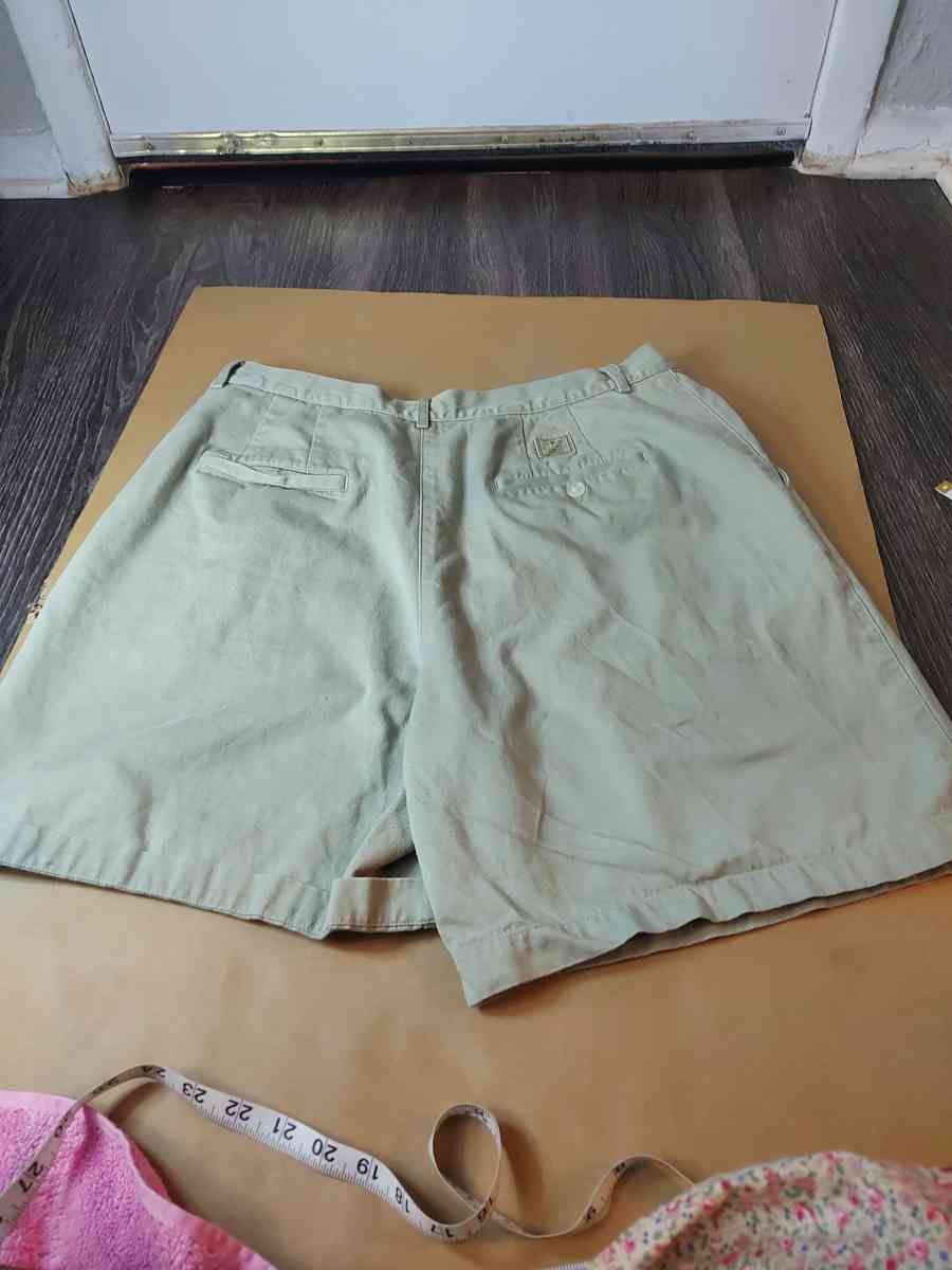 Lauren Ralph Lauren Khaki Chino Shorts Size 14W School Summe - Atlanta, Georgia - FleaMarketBay