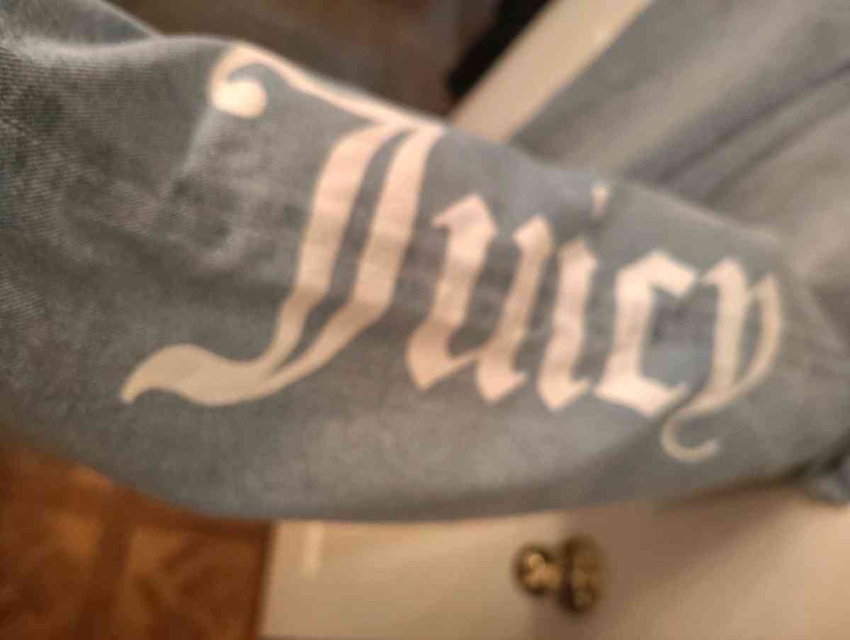 Juicy Couture wide leg jeans - Kissimmee, Florida - FleaMarketBay