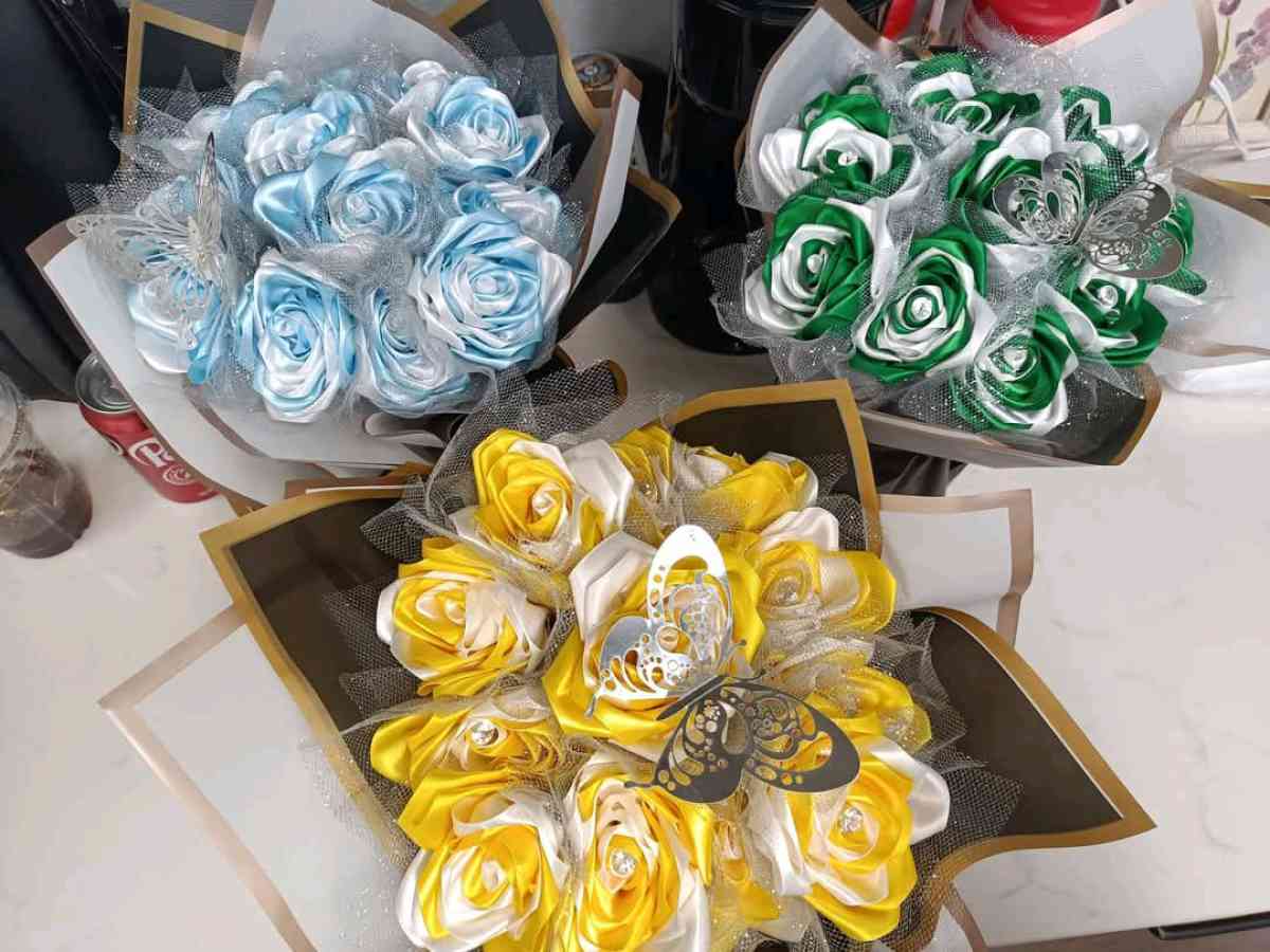 ribbon roses - Aurora, Colorado - FleaMarketBay