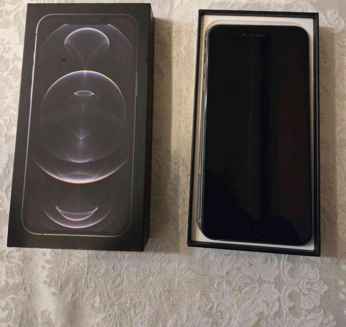 iPhone 6 Plus  16GB ATT - Port Arthur, Texas - FleaMarketBay