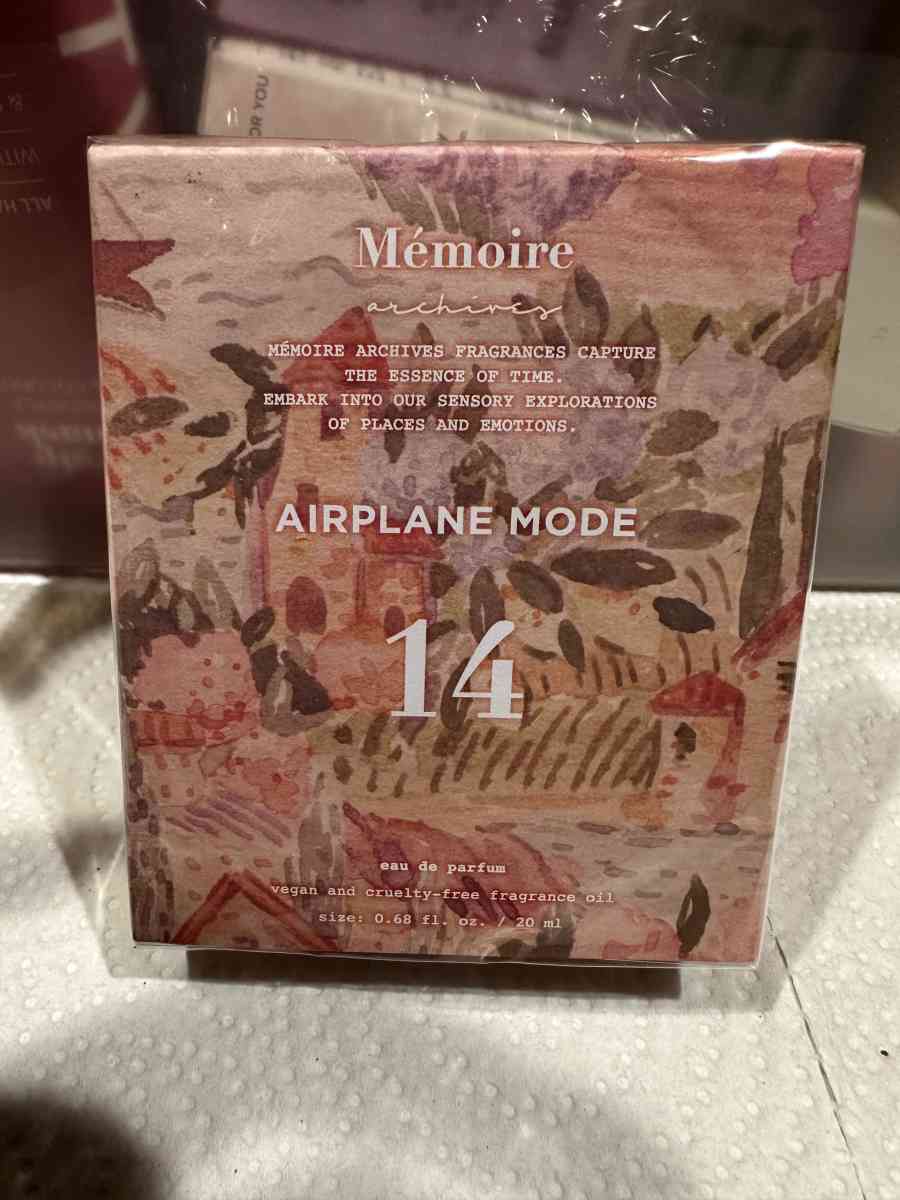 Memoire Airplane Mode 14 eau de parfum - Round Lake, Illinois