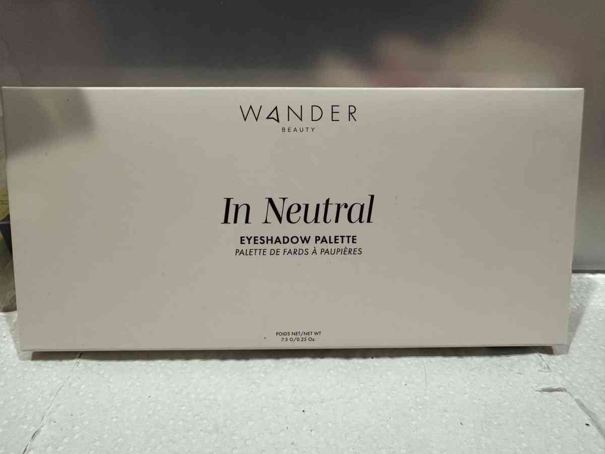 Wander Beauty In Neutral Eyeshadow Palette - Round Lake, Illinois