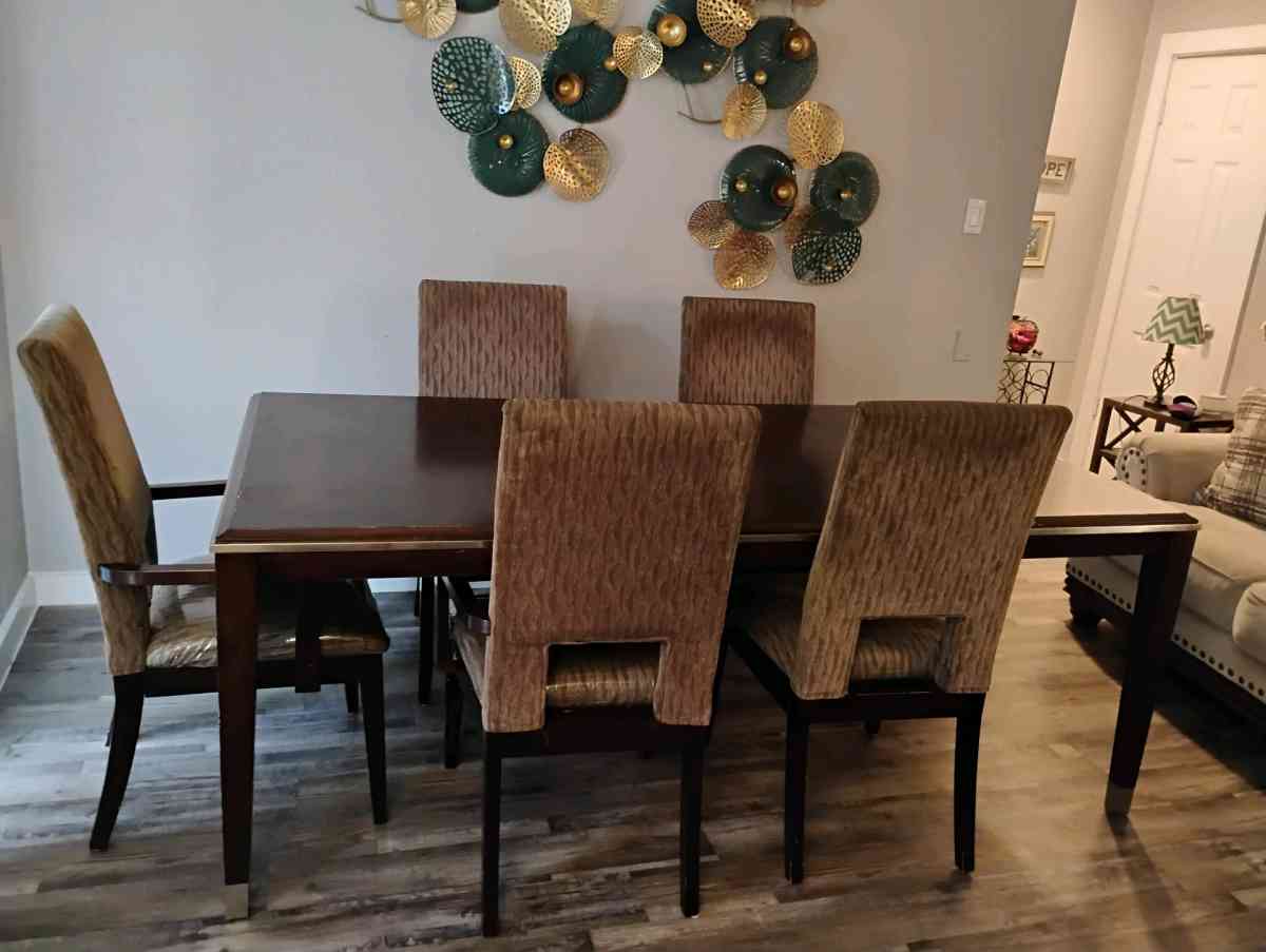 comedor - Garland, Texas - FleaMarketBay