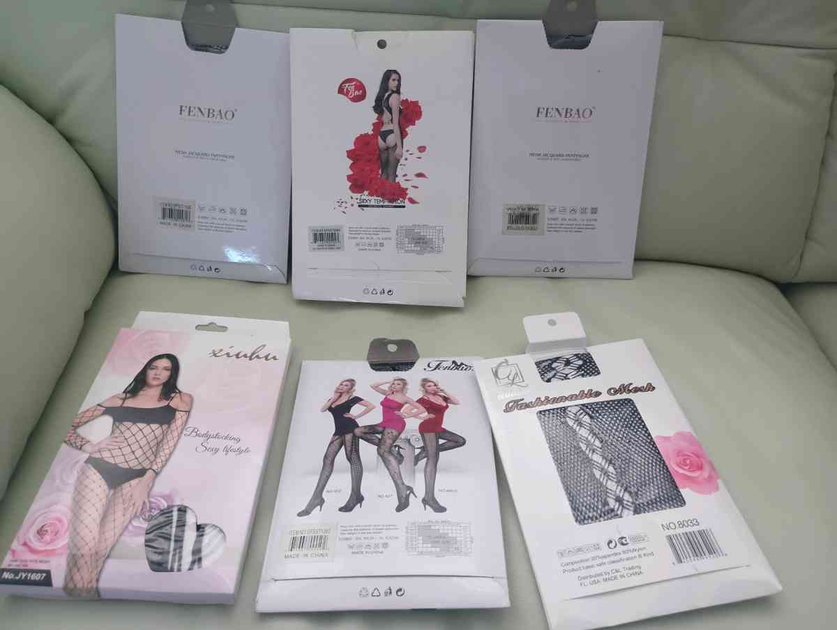 Set of pantyhosefishnet tights - Frostproof, Florida - FleaMarketBay