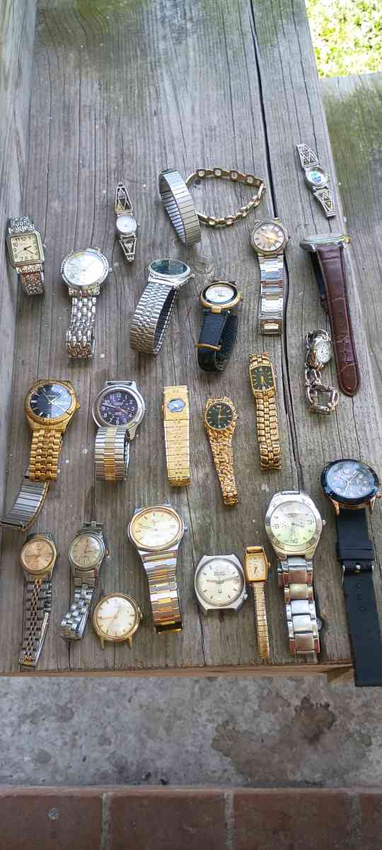 Lot watches - Port Arthur, Texas - FleaMarketBay