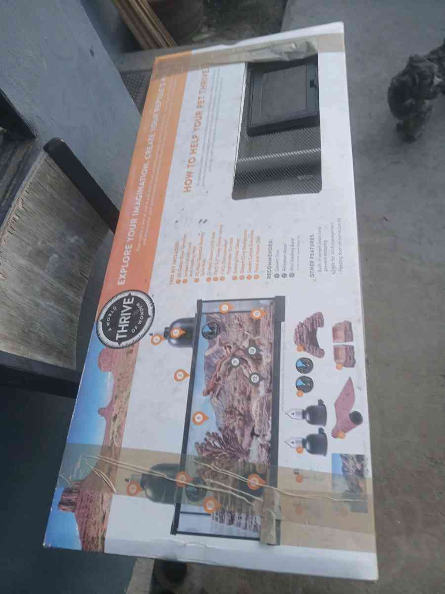 Thrive 20 ga reptile tank - San Bernardino, California