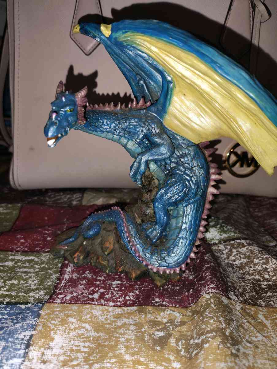 Vintage 1998 Summit Collection winged blue dragon figurine - Scottsburg, Indiana