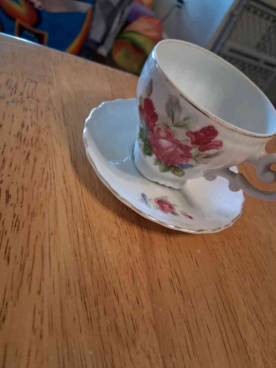 3 Pink flower teacup and saucer sets - Comstock, Michigan - FleaMarketBay