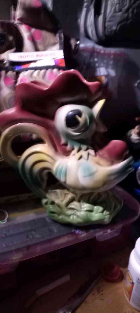 antique chicken rooster vase - Oklahoma City, Oklahoma - FleaMarketBay