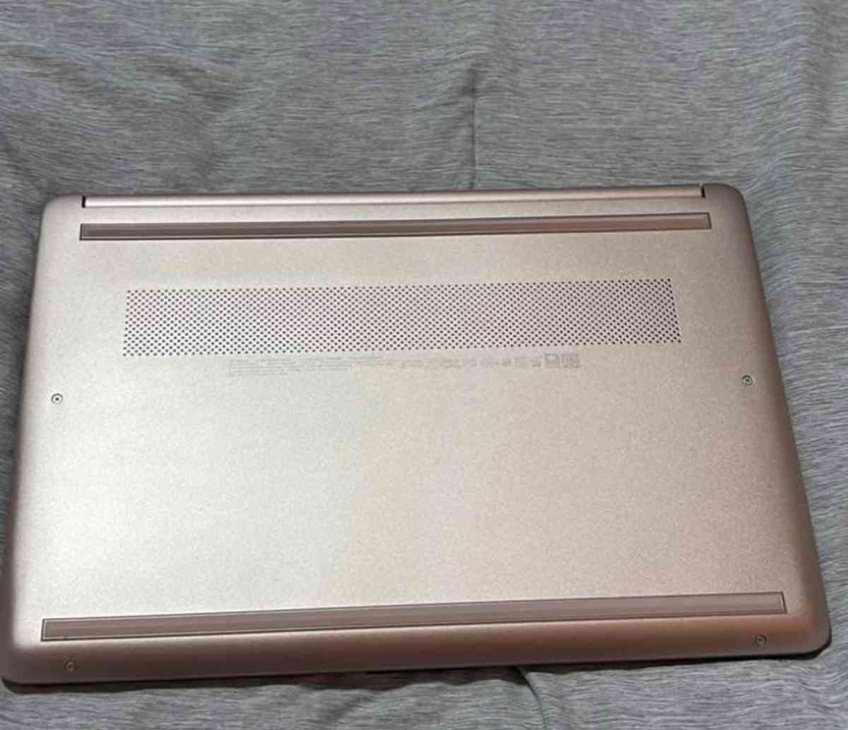 HP 14 Laptop - Clarksville, Tennessee