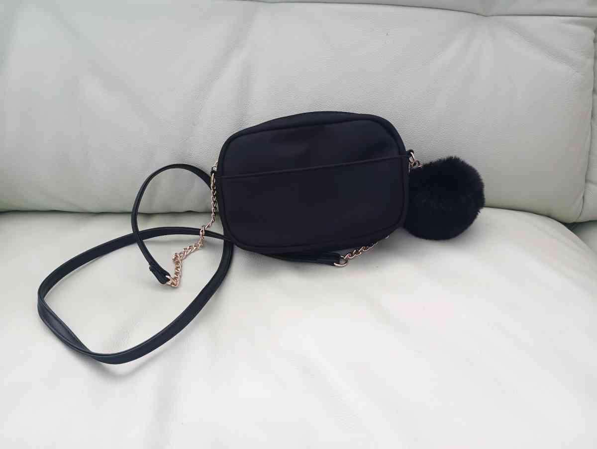Black small crossbody bag - Frostproof, Florida - FleaMarketBay