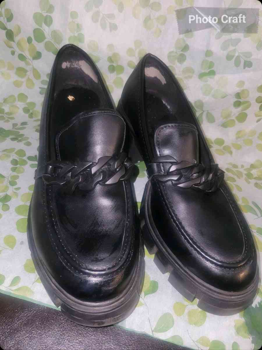 Black Platform loafers - Allamuchy, New Jersey
