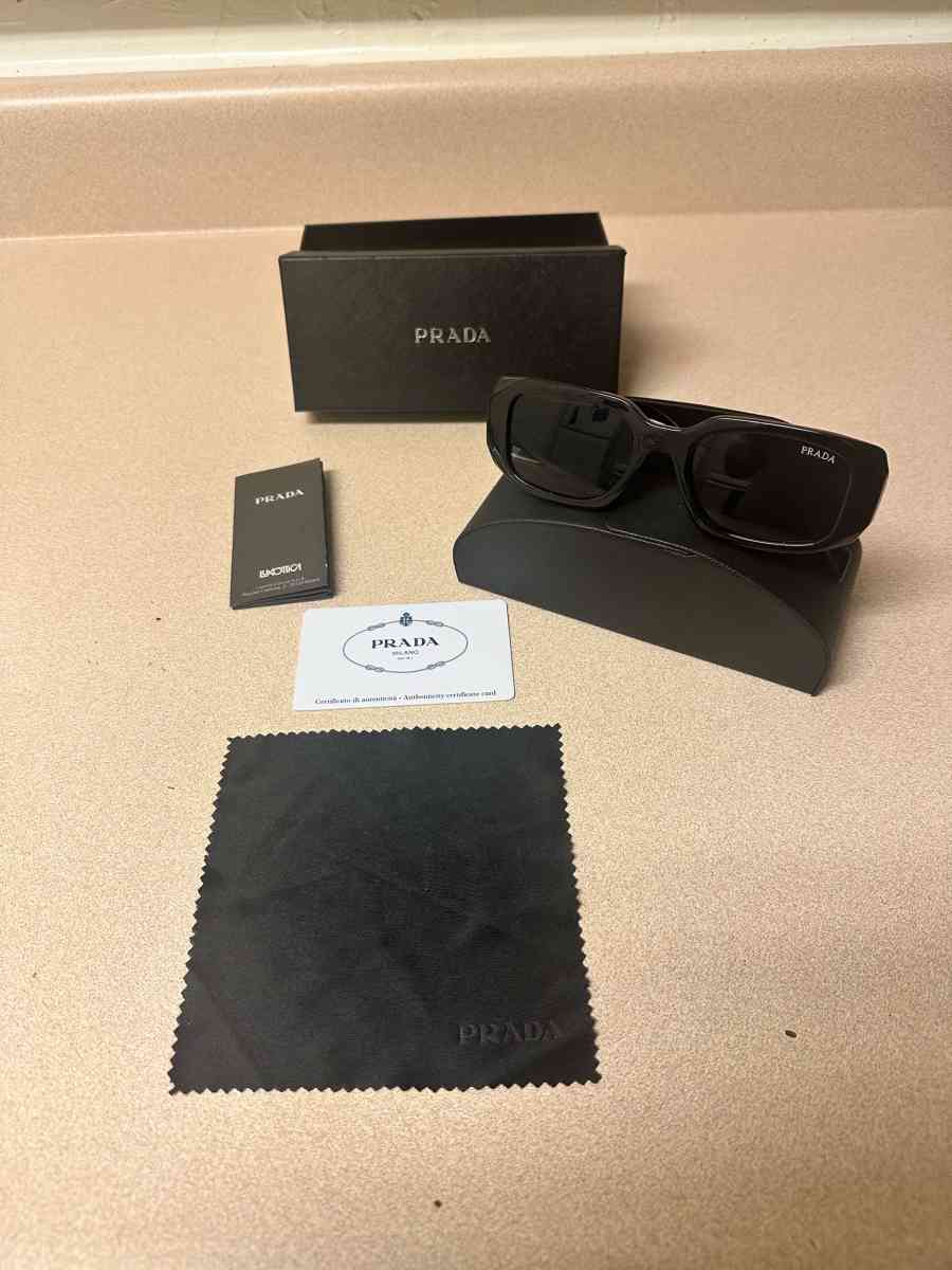 Sun Glasses - Oklahoma City, Oklahoma - FleaMarketBay