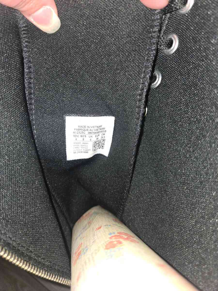 knee high converse - Statesville, North Carolina - FleaMarketBay