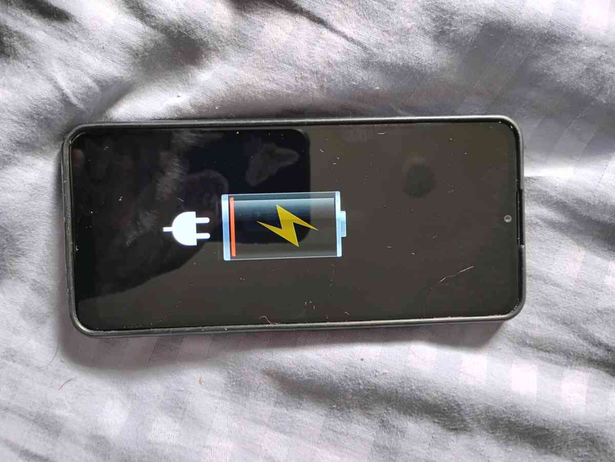 TCL SMART PHONE - Salem, Virginia - FleaMarketBay