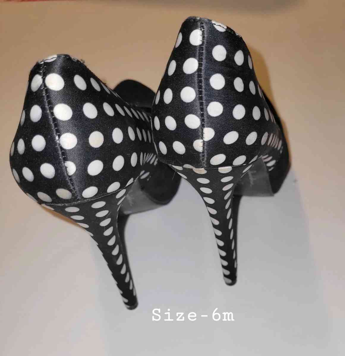 Kardashian ladies high heels - Jacksonville, Florida - FleaMarketBay