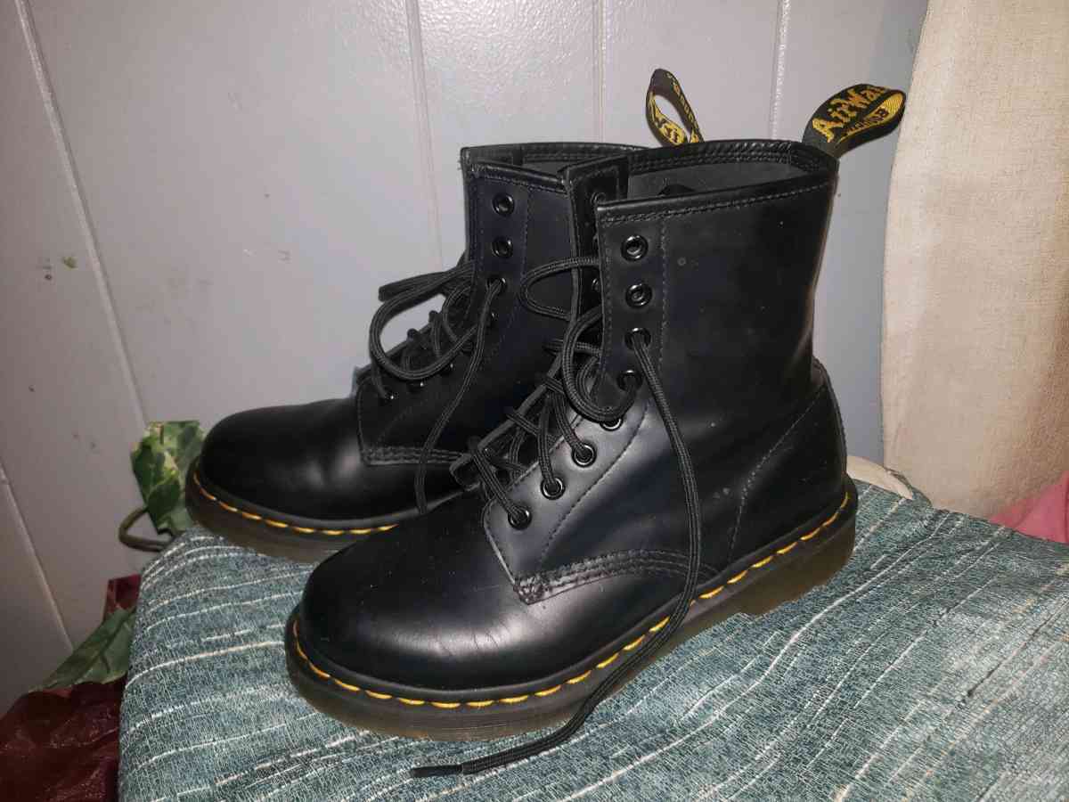 Doc Martin Industrial Boot - Tutor Key, Kentucky