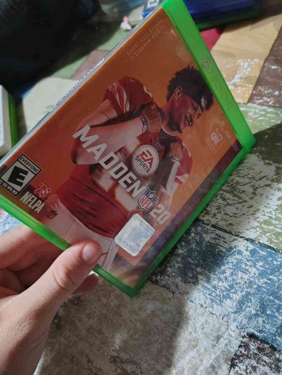 EA Sports NFL Madden 20 Xbox One online store code guides st - Scottsburg, Indiana - FleaMarketBay