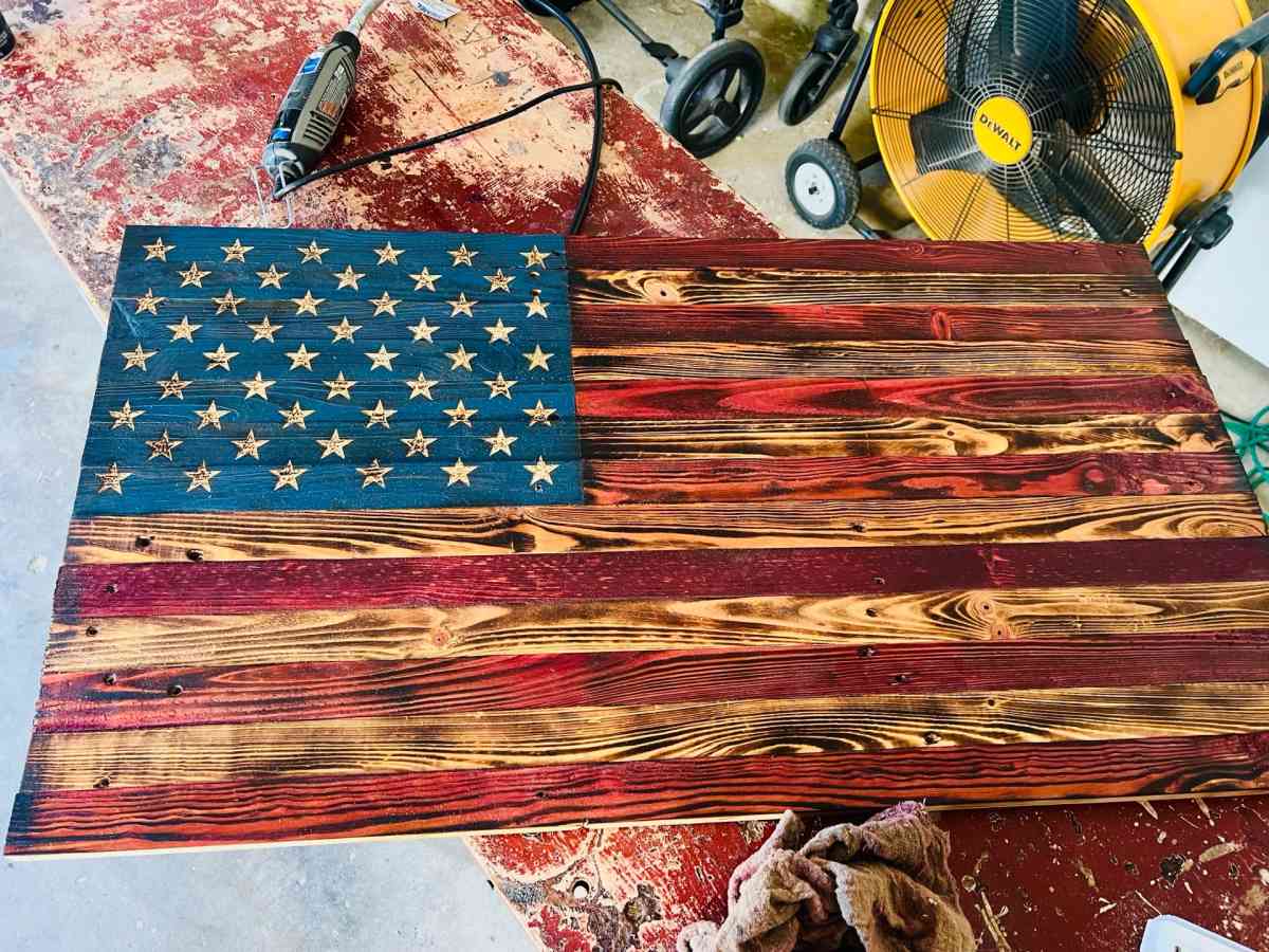 wooden flags - Springfield, Illinois - FleaMarketBay