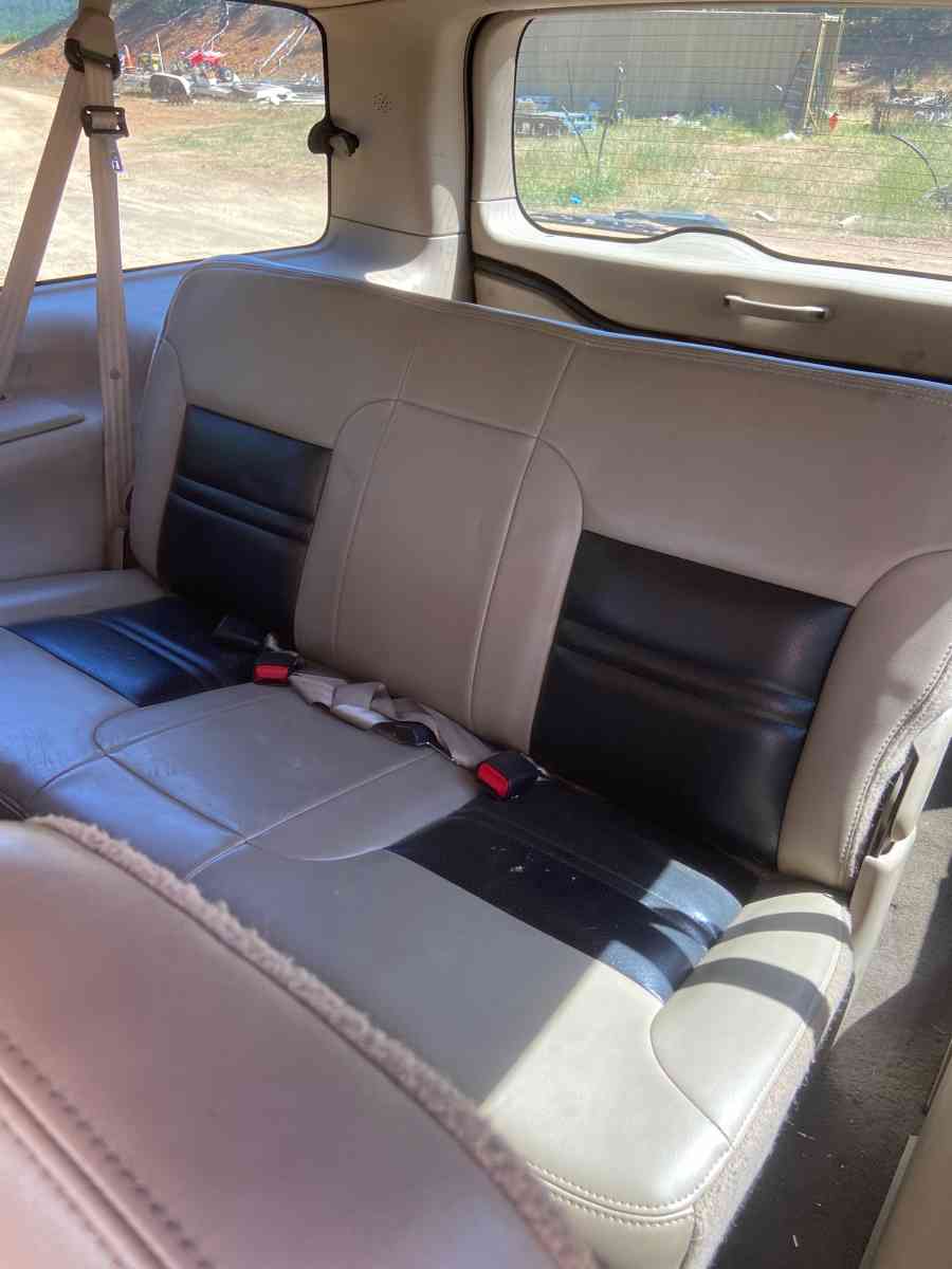 2000 Ford Excursion - Middletown, California - FleaMarketBay