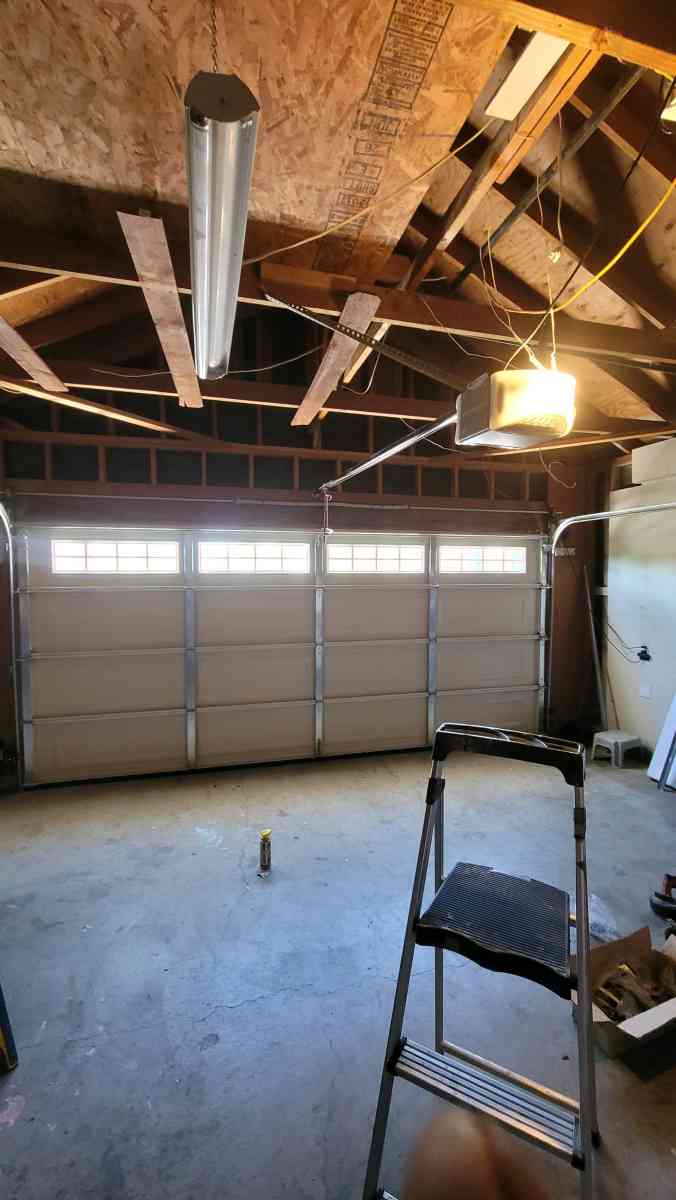 garage door repair - Palmdale, California