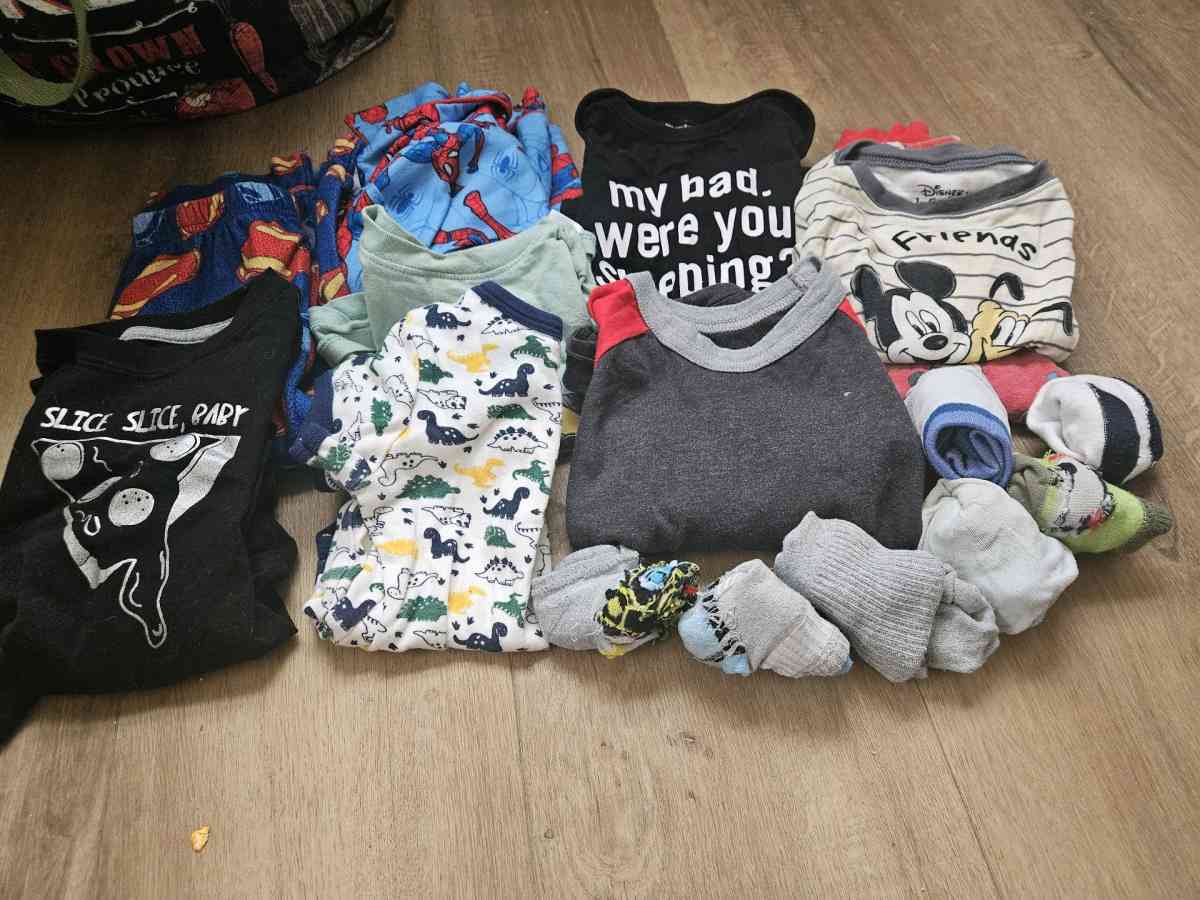 2t Toddler boys clothes - Tomah, Wisconsin