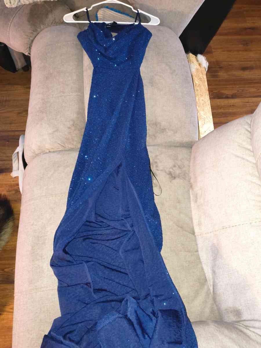 blue glitter prom dress - Susquehanna, Pennsylvania - FleaMarketBay
